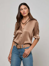 Dani Silk Blouse in Cinnamon Swirl | L'AGENCE US