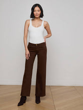 Joanne Low-Rise Wide-Leg Jean in Brown | L'AGENCE online