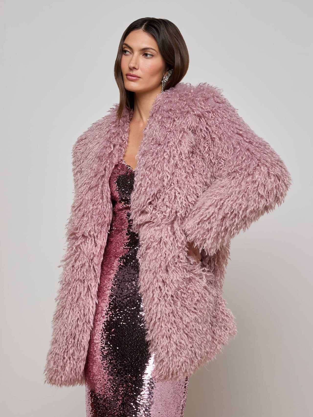 Toira Faux Fur Coat in Light Mauve | L'AGENCE online