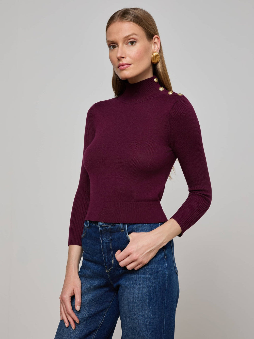 Kamdyn Mock-Neck Top in Dark Port/Gold | L'AGENCE online