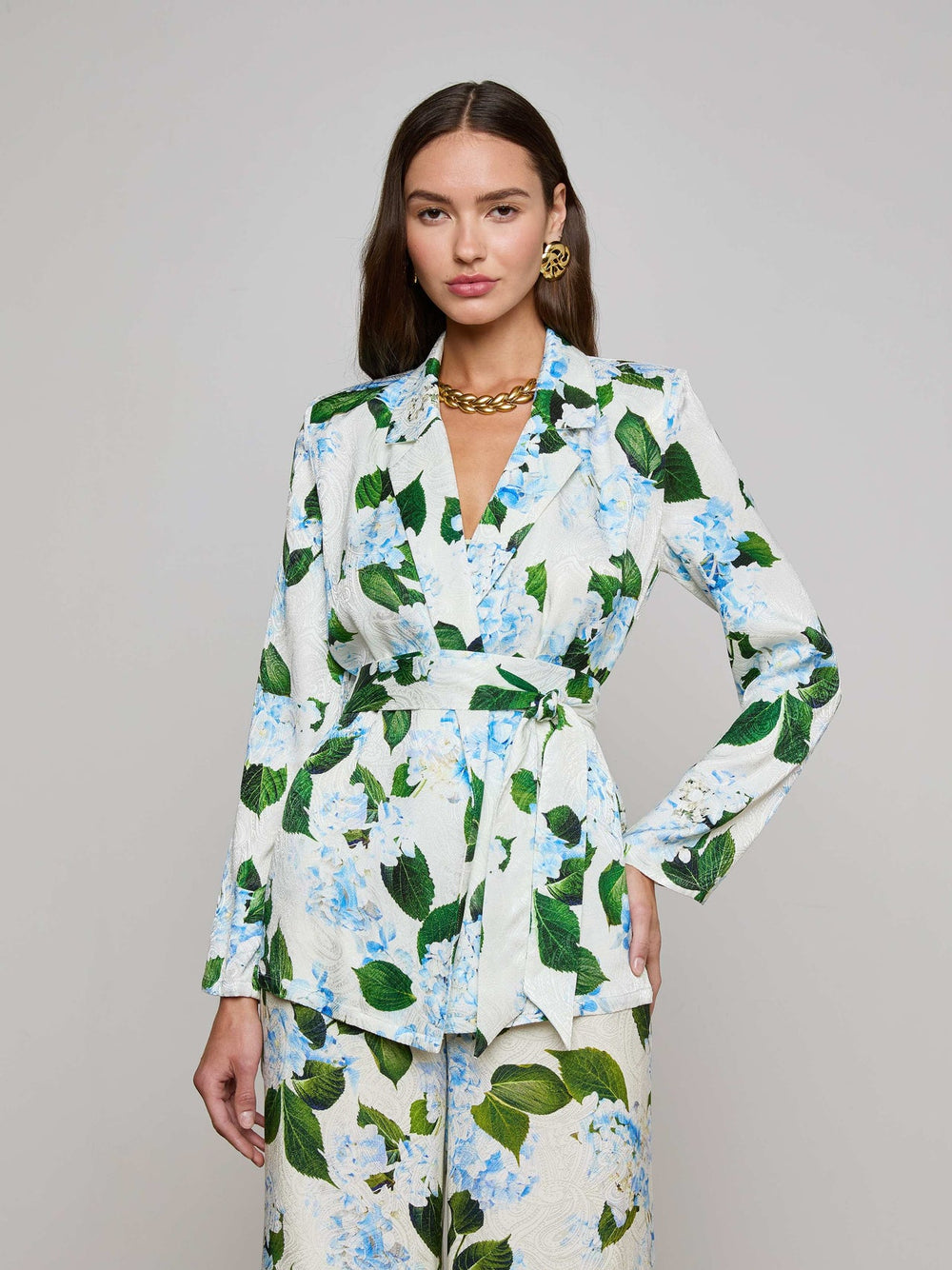 Ciara Satin Robe Top in Ivory/Light Blue Large Hydrangea | L'AGENCE sale