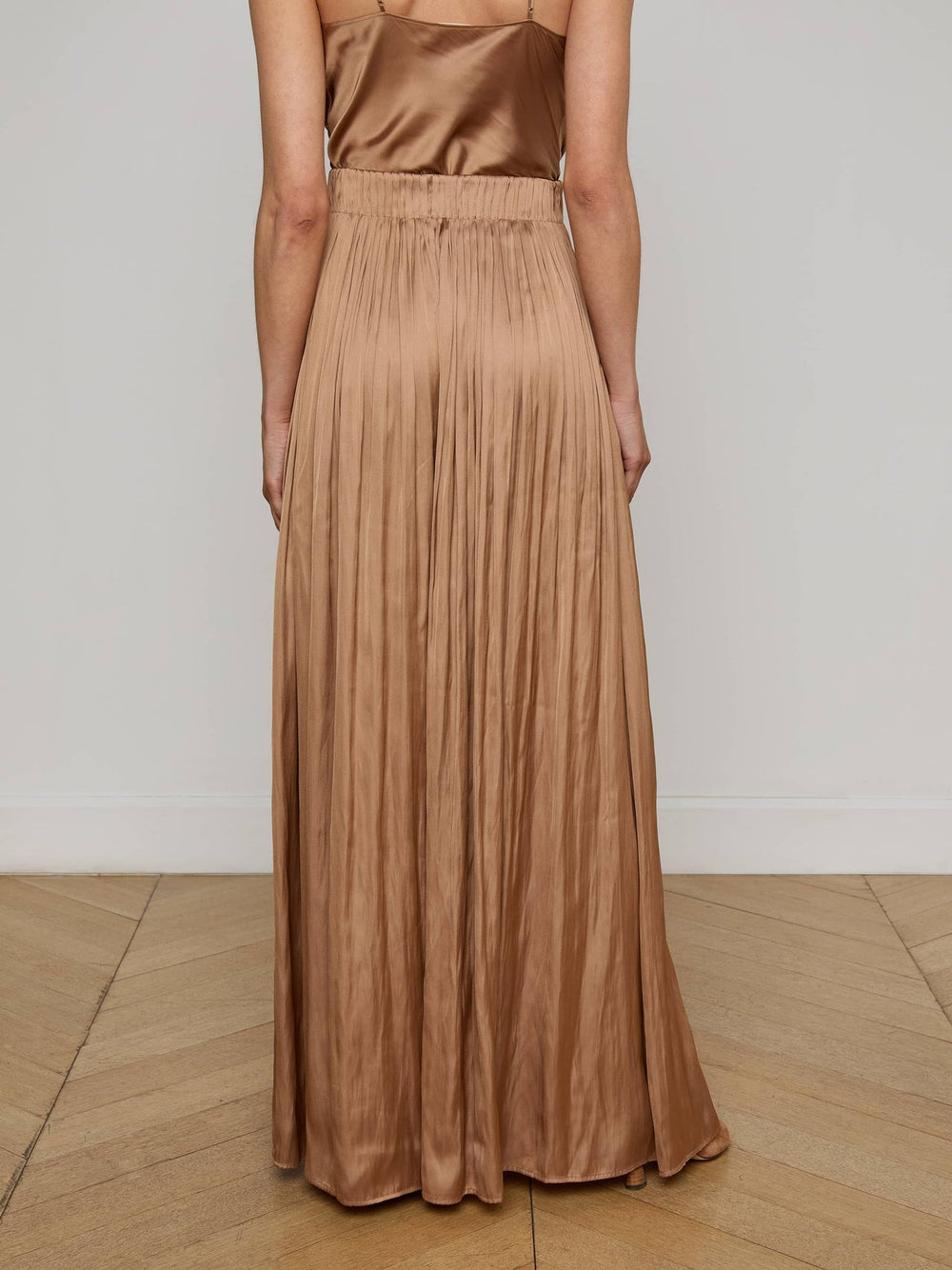 Haylo Satin Pant in Ginger Snap | L'AGENCE online