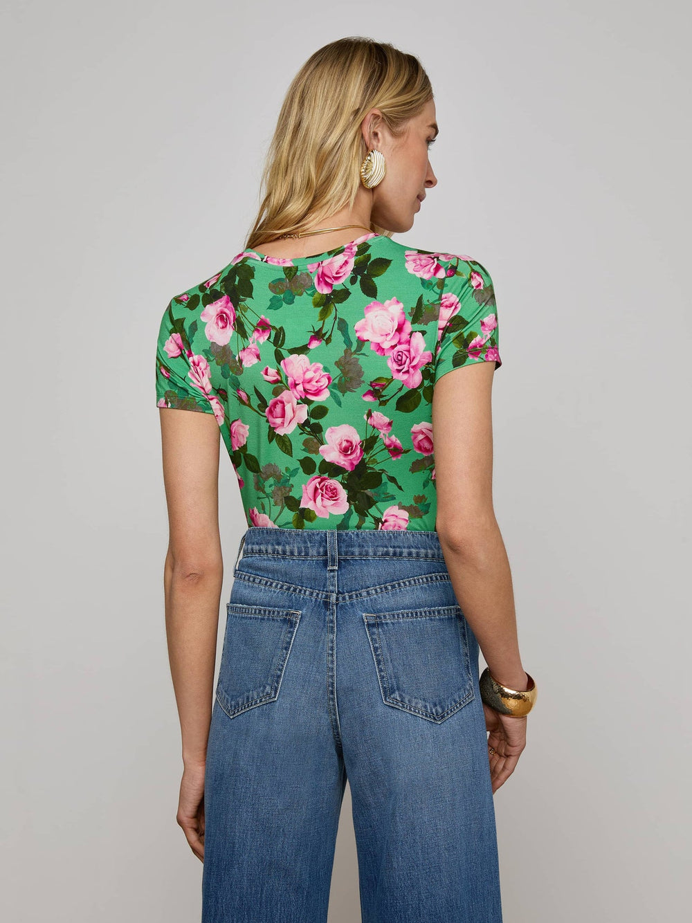Ressi Fitted Tee in Green Multi Santa Fe Rose | L'AGENCE online