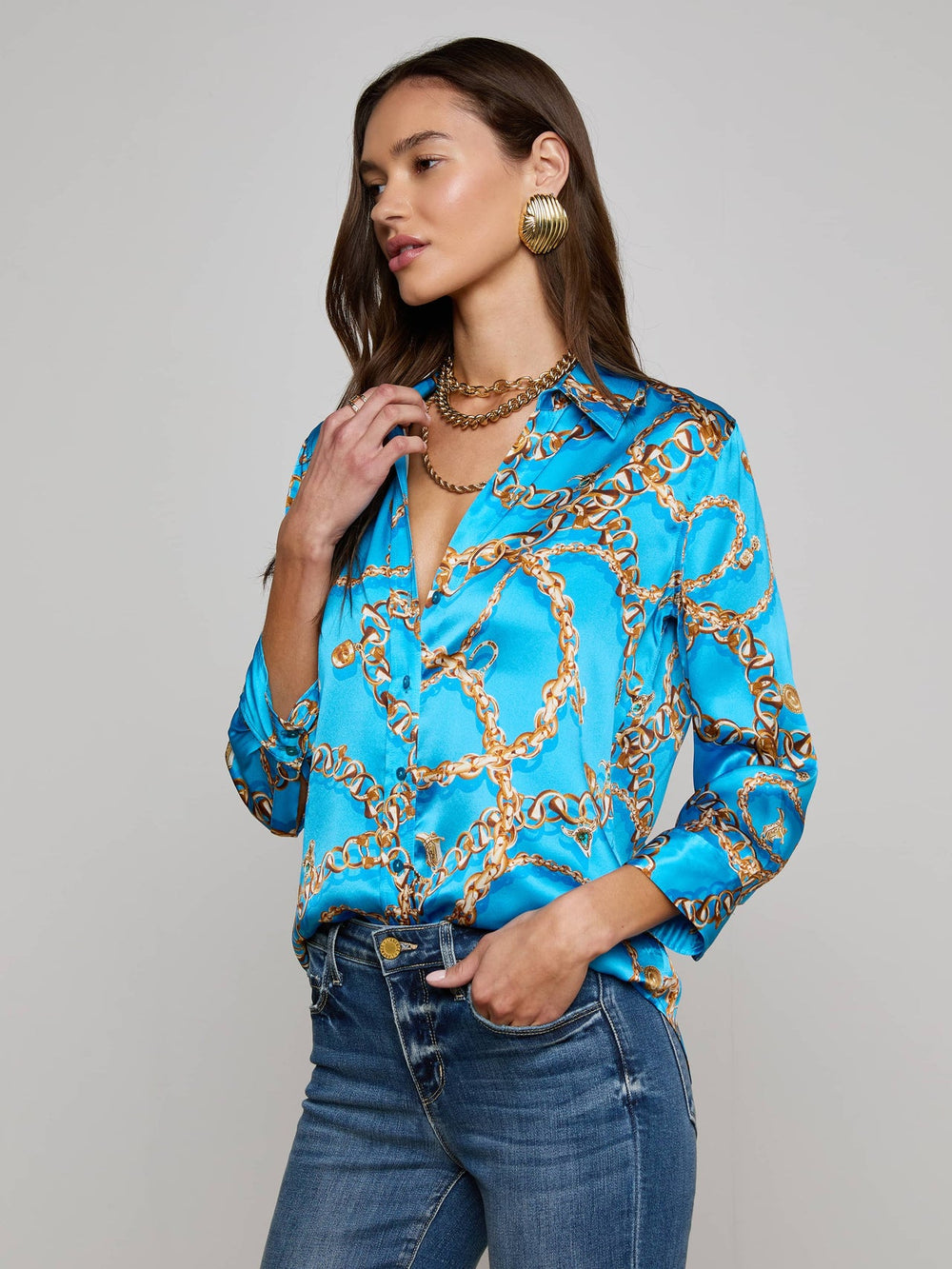 Dani Silk Blouse in Dresden Blue/Gold Multi Southwest Chain | L'AGENCE online