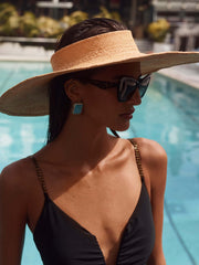 Flor Visor – Sun-Ready Style in Café | L'AGENCE US