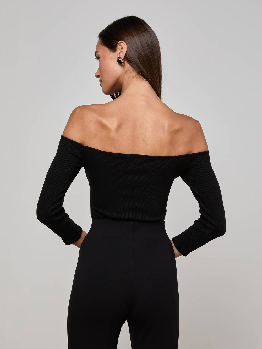 Evelyn Off-The-Shoulder Bodysuit in Black | L'AGENCE online
