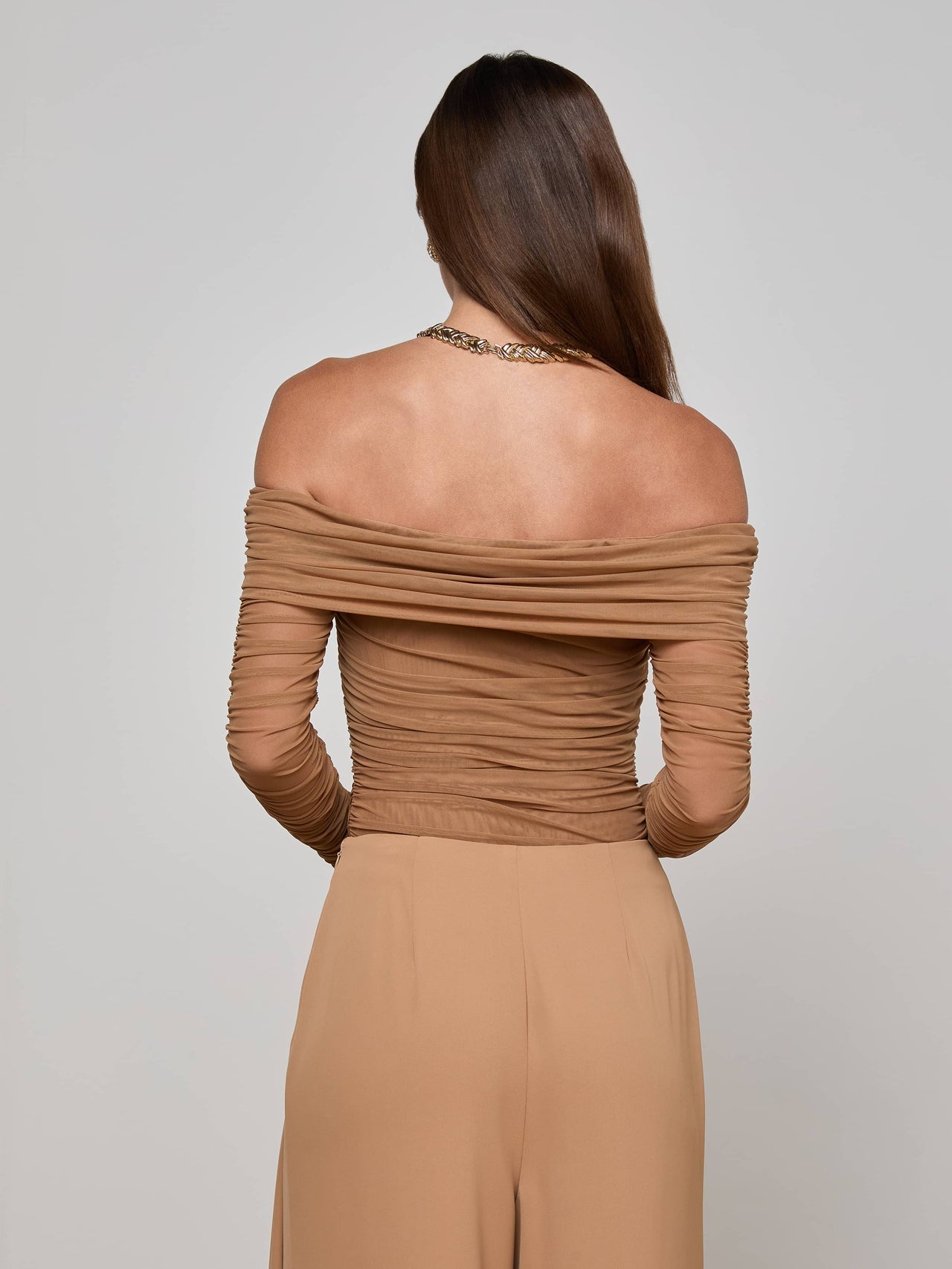 Poppie Off-The-Shoulder Bodysuit in Cinnamon Swirl | L'AGENCE online