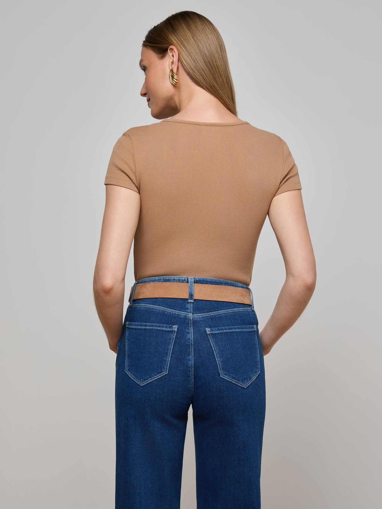 Brynlee Scoopneck Tee in Cinnamon Swirl | L'AGENCE near me