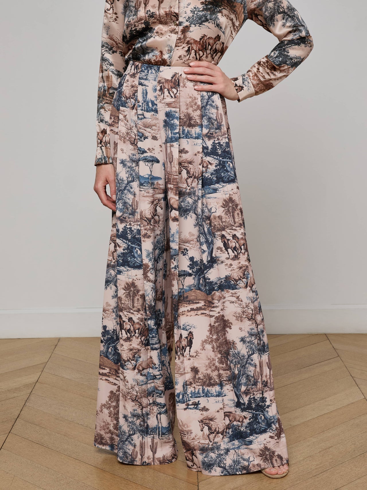 Nova Pleated Wide-Leg Pant in Tan Multi Western Toile | L'AGENCE discount