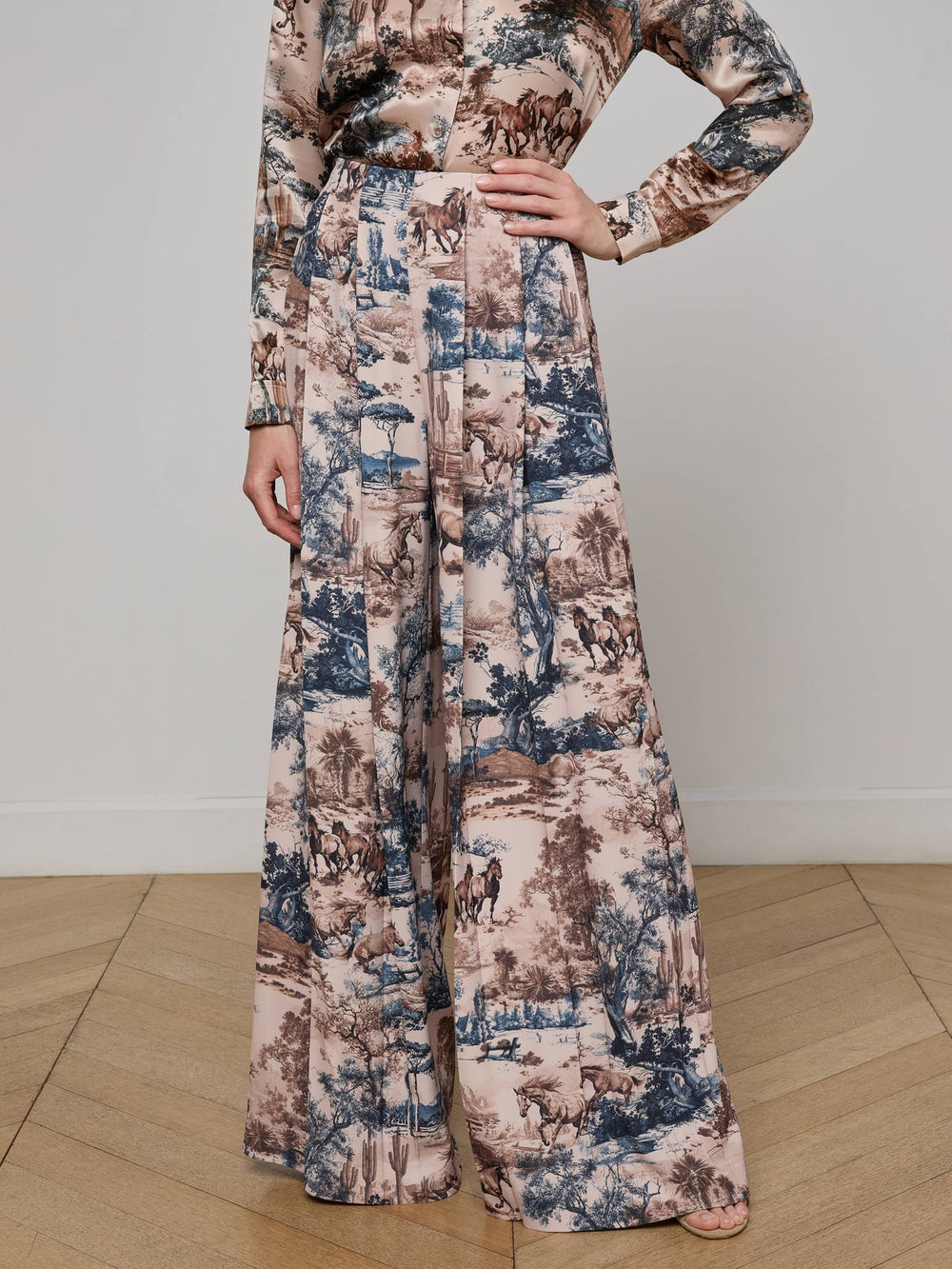 Nova Pleated Wide-Leg Pant in Tan Multi Western Toile | L'AGENCE discount