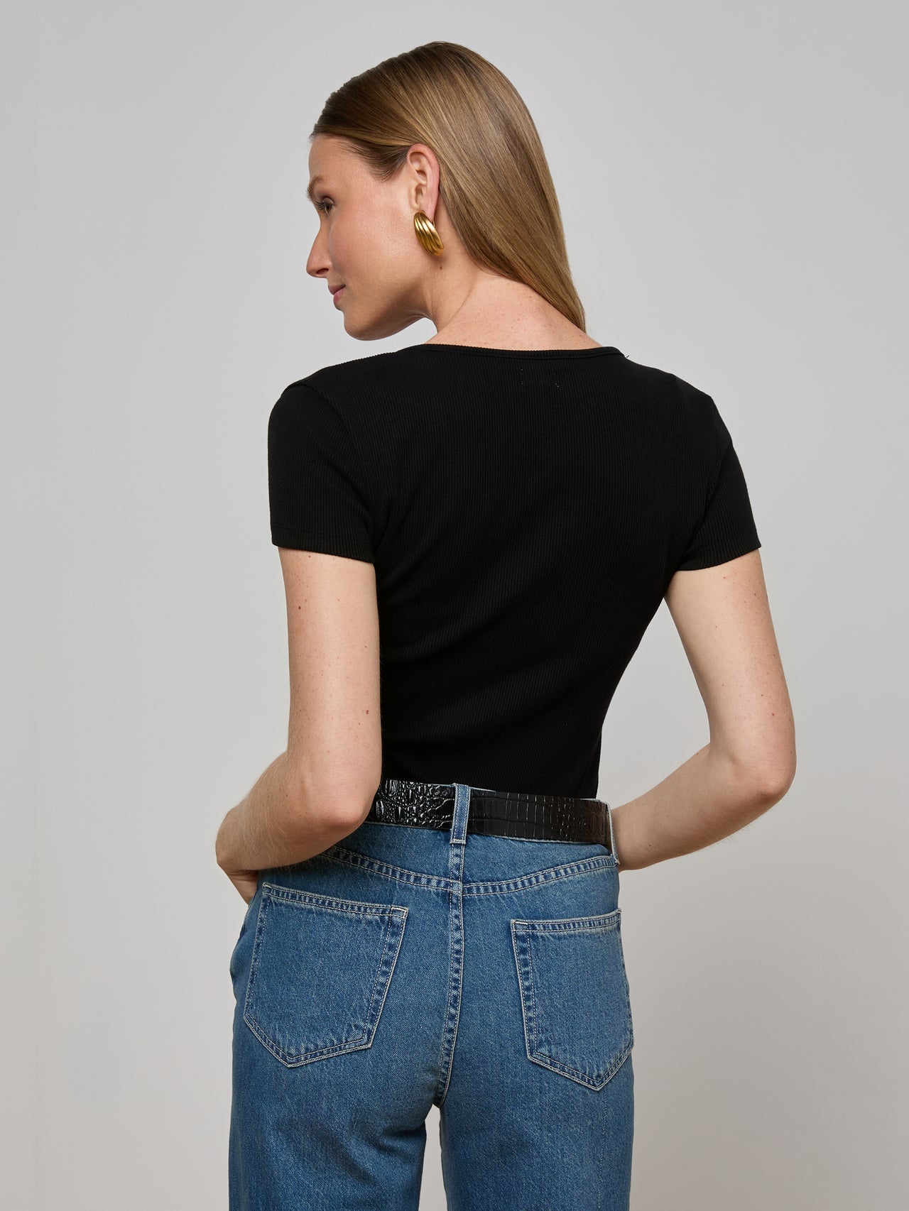 Brynlee Scoopneck Tee in Black | L'AGENCE US