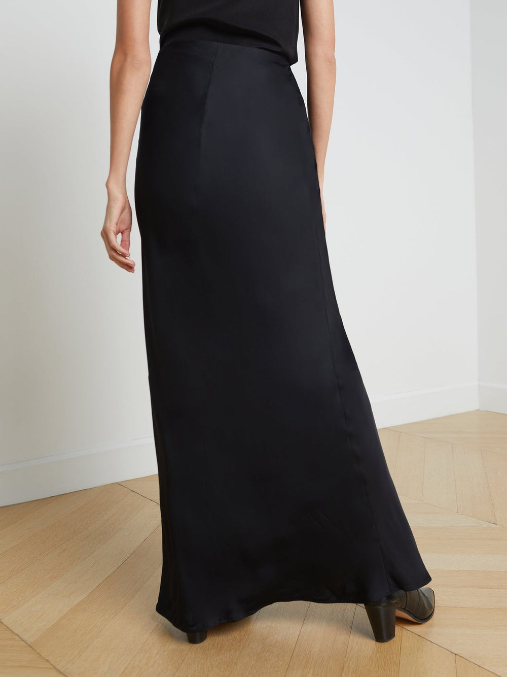 Zeta Maxi Skirt – Chic, Minimalist Satin Skirt in Black | L'AGENCE sale