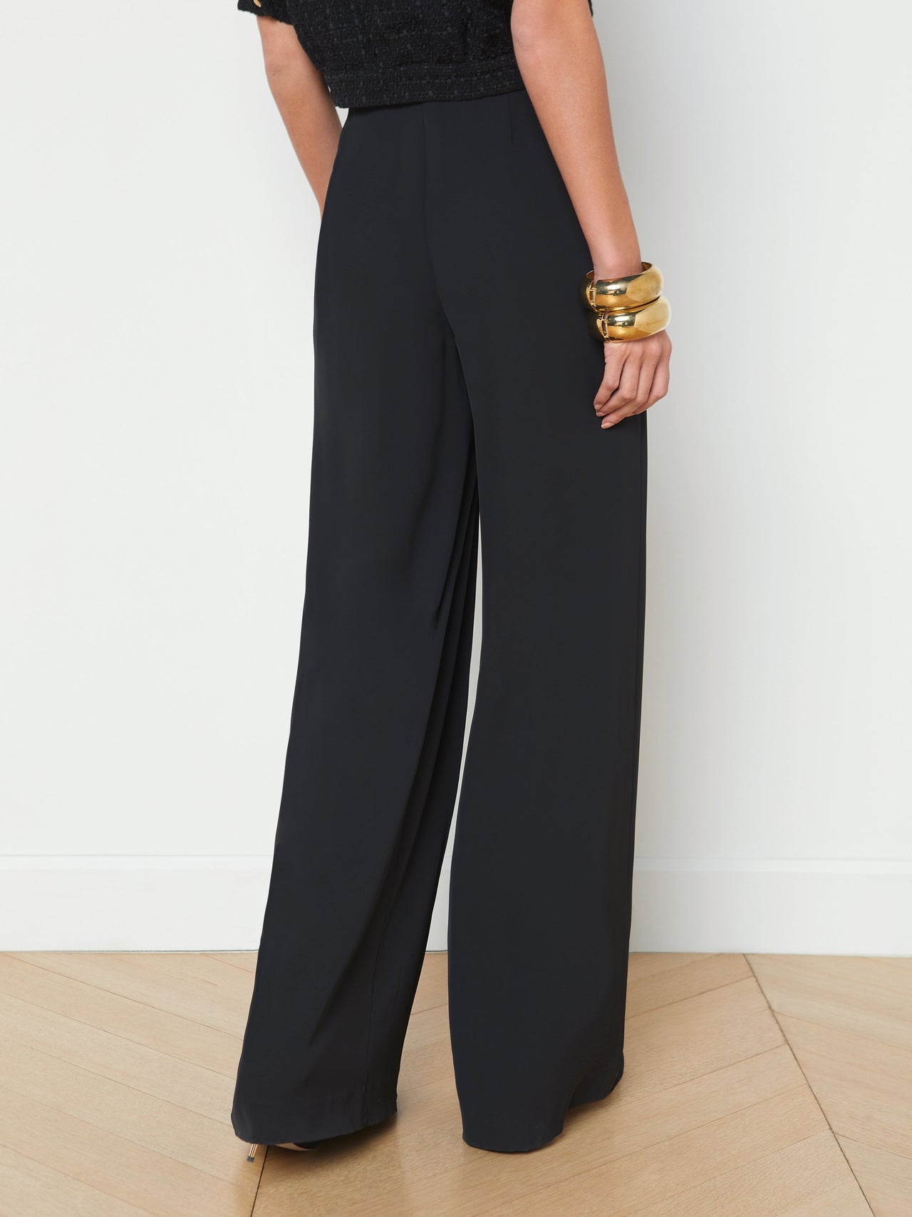 Nova Pleated Wide-Leg Pant in Black | L'AGENCE near me