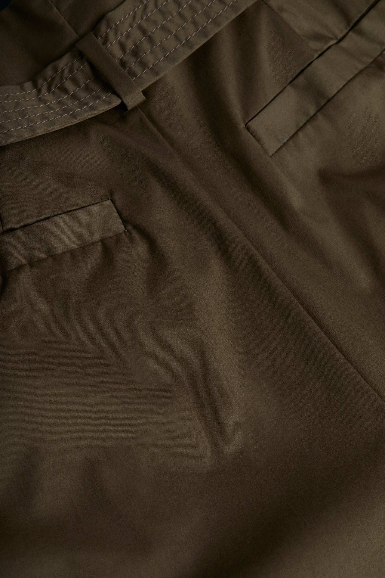 Lowen Paperbag Pant in Pine | L'AGENCE US