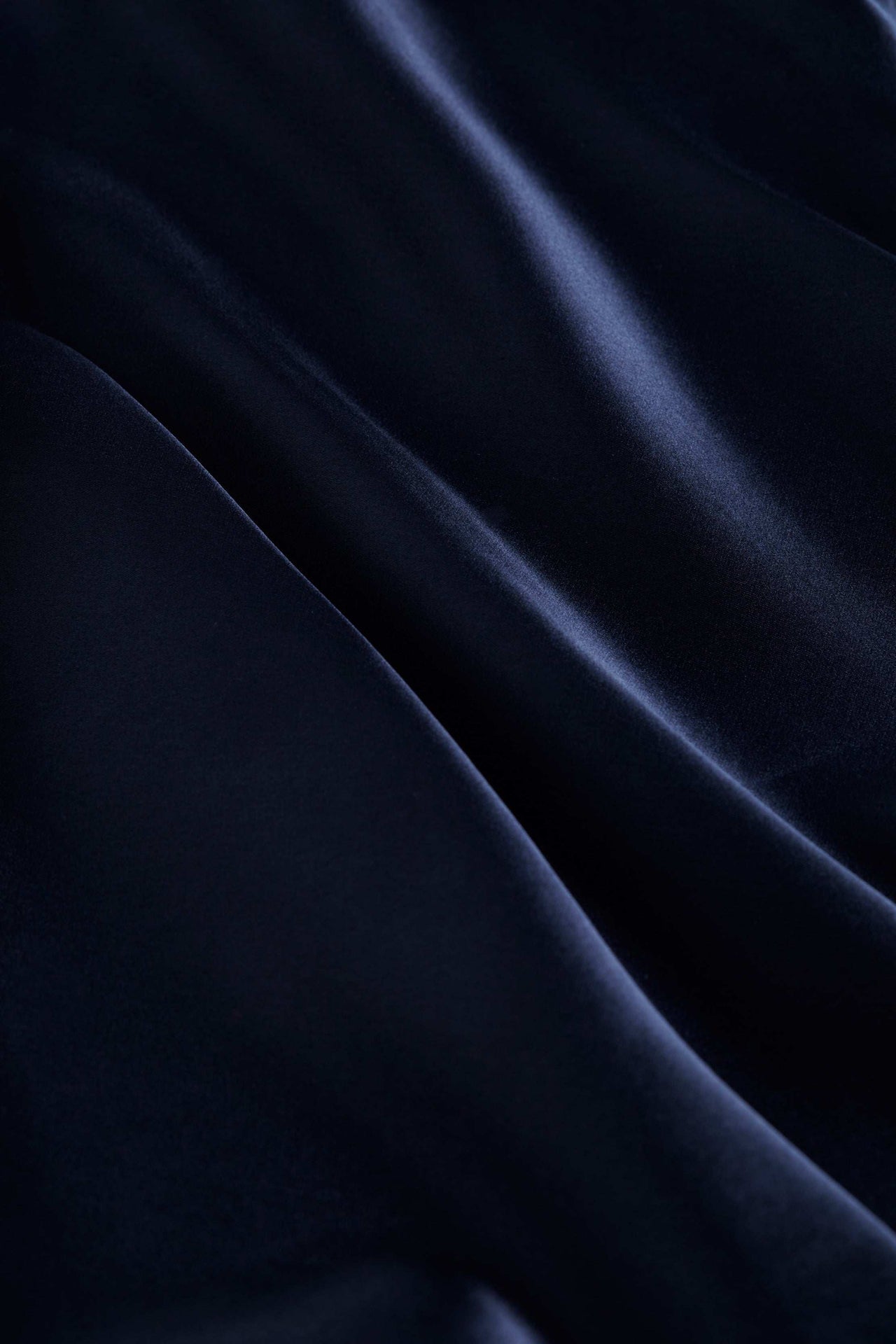 Lexi Silk Camisole in Midnight | L'AGENCE US