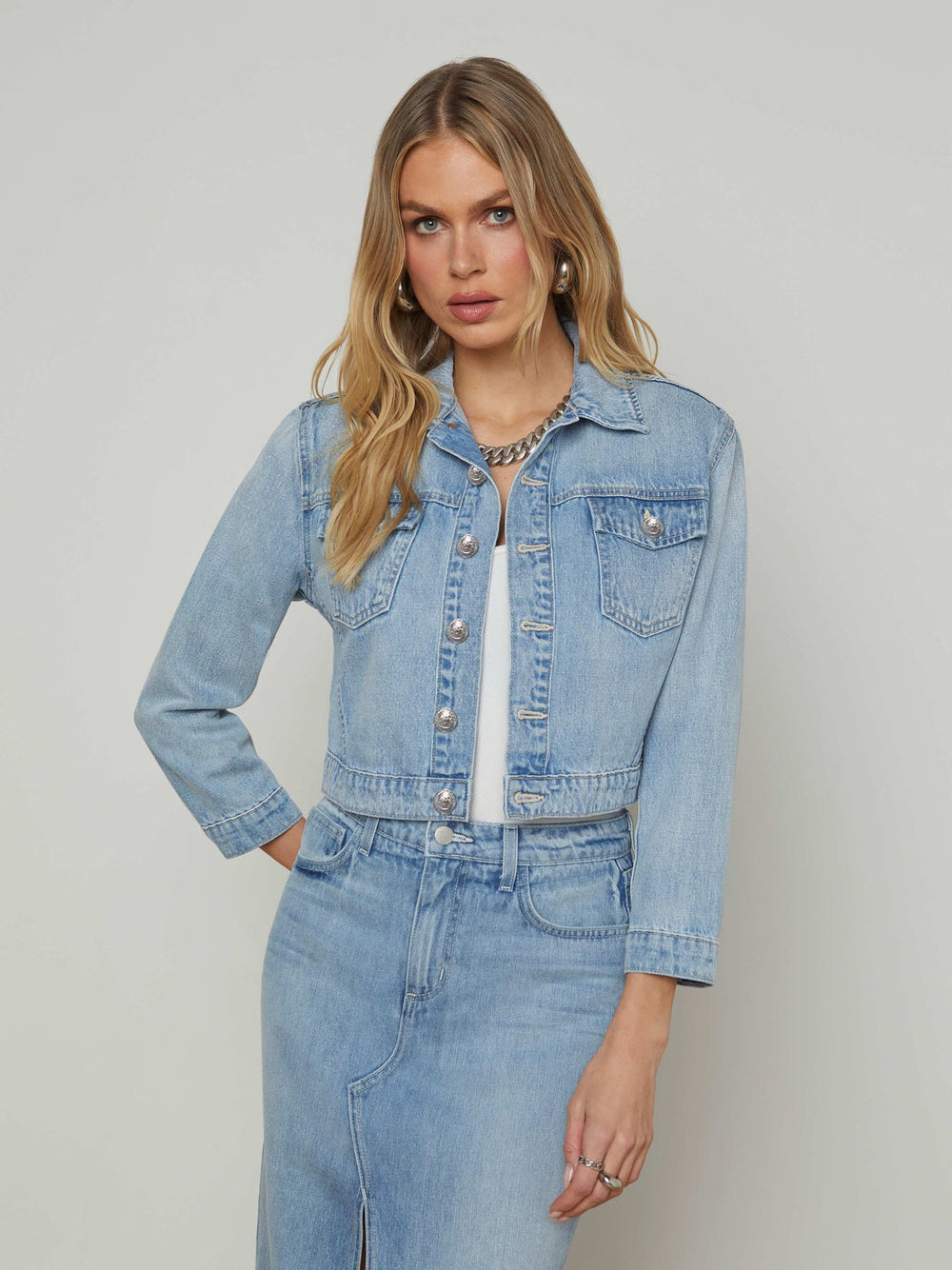 Koda Cropped Jean Jacket in Fontana | L'AGENCE online