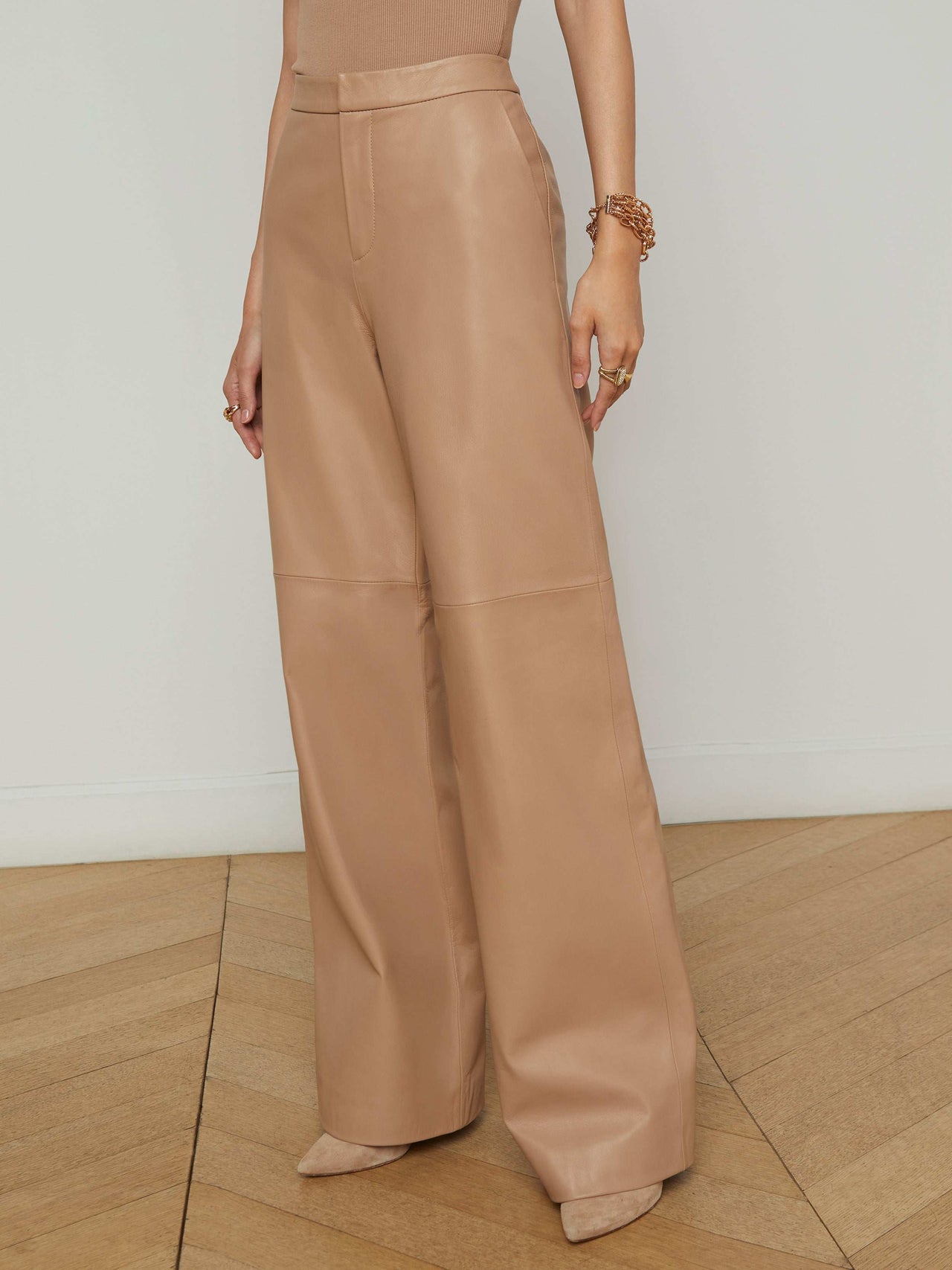 Livvy Leather Straight-Leg Trouser in Cappuccino | L'AGENCE online