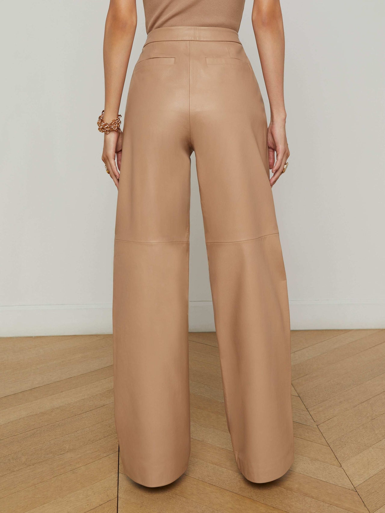 Livvy Leather Straight-Leg Trouser in Cappuccino | L'AGENCE online