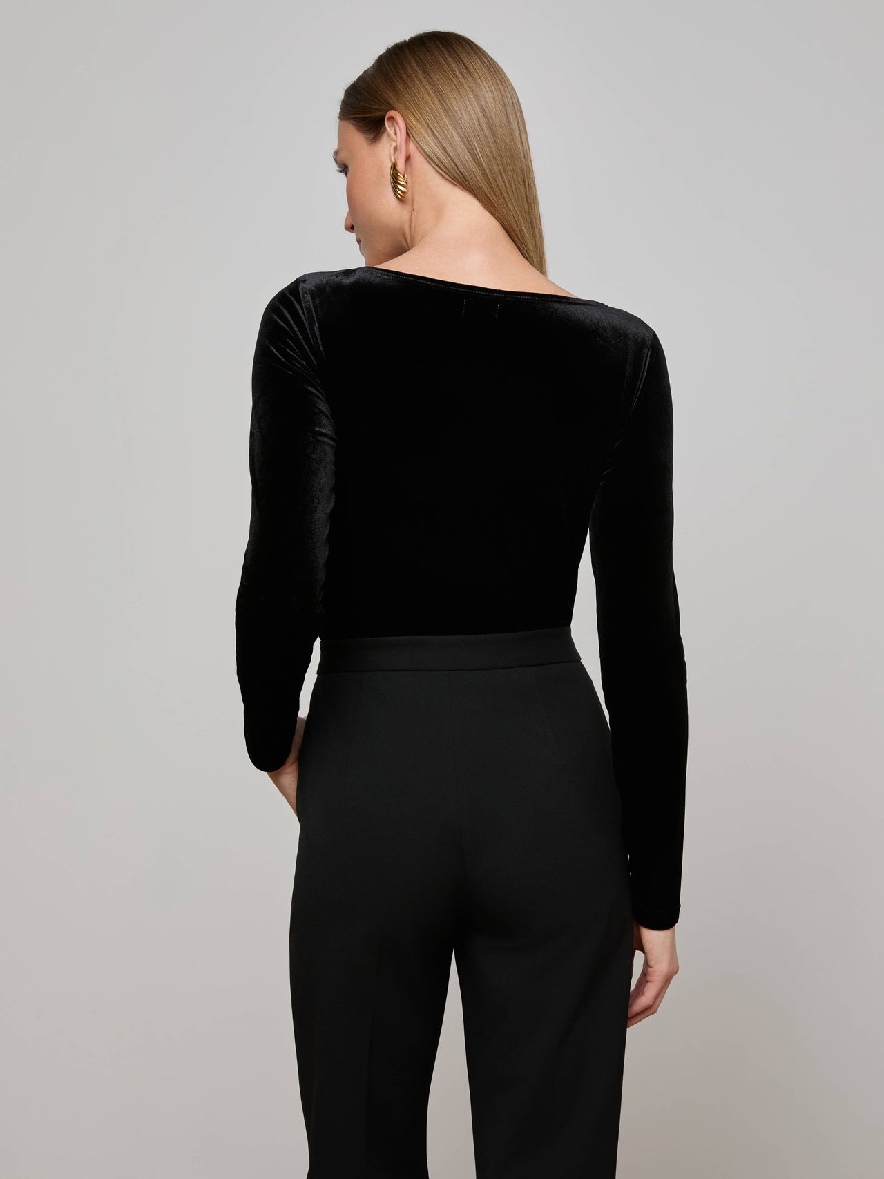 Jelena Velvet Top in Black | L'AGENCE US