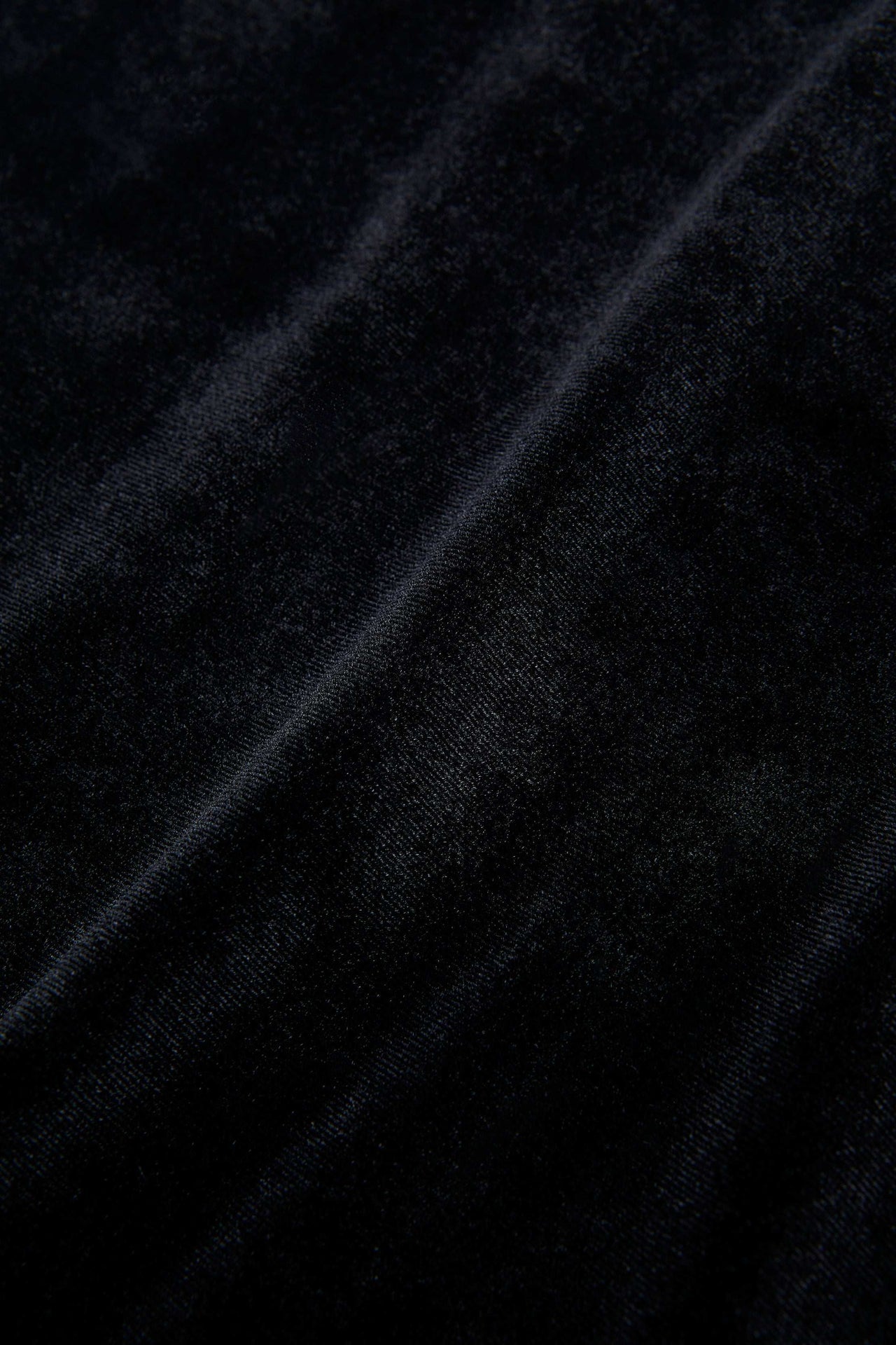 Jelena Velvet Top in Black | L'AGENCE US